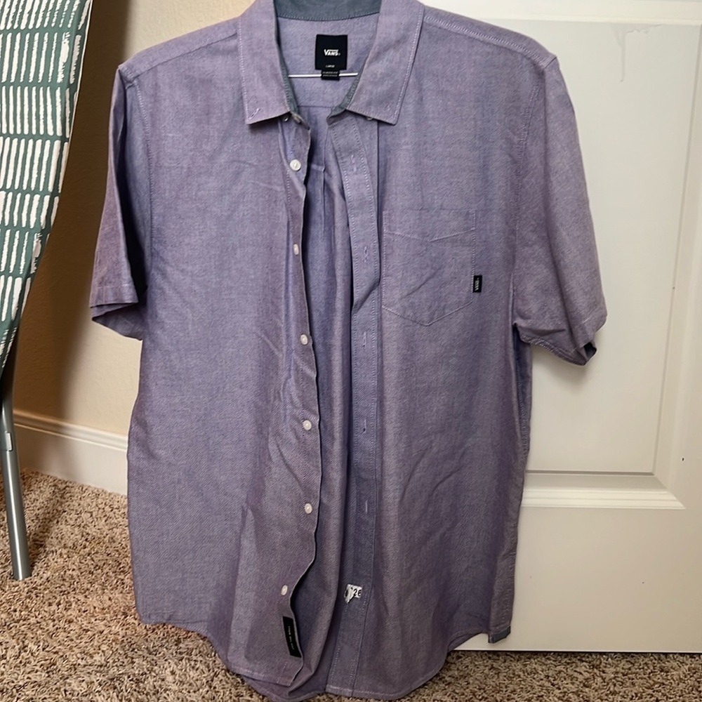 Men’s Vans Shirt. Size L. Purple Heather color.